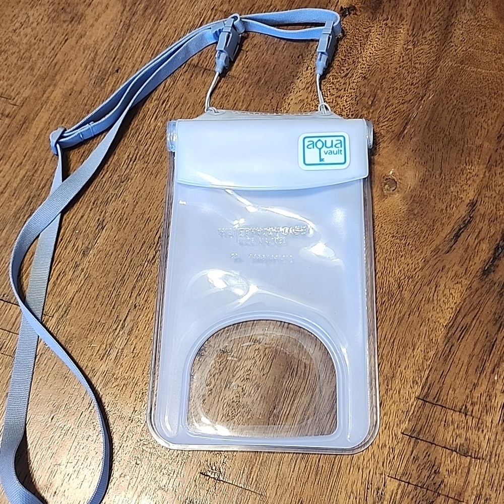 AQUA VAULT WATERPROOF PHONE PROTECTOR CASE